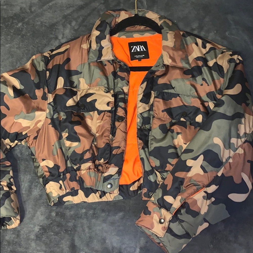 Camo crop bomber jacket